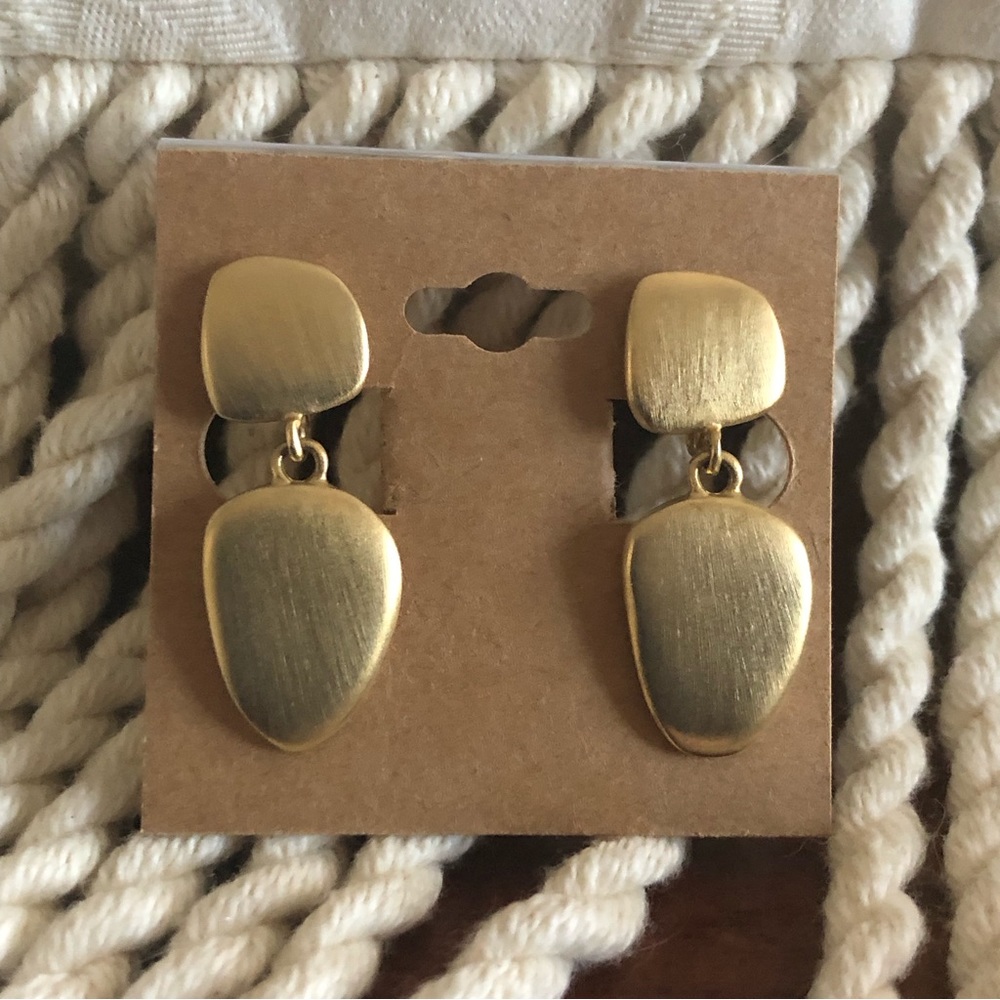 Vintage matte gold dangle clip on earrings
